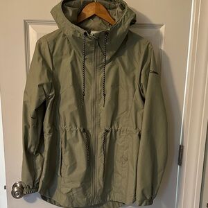 Columbia Sage Green Hooded Rain Jacket size Small